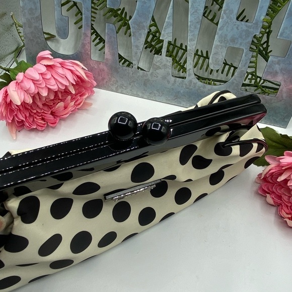 Lulu by Guinness BW Polka Dot Clutch - Picture 9 of 9